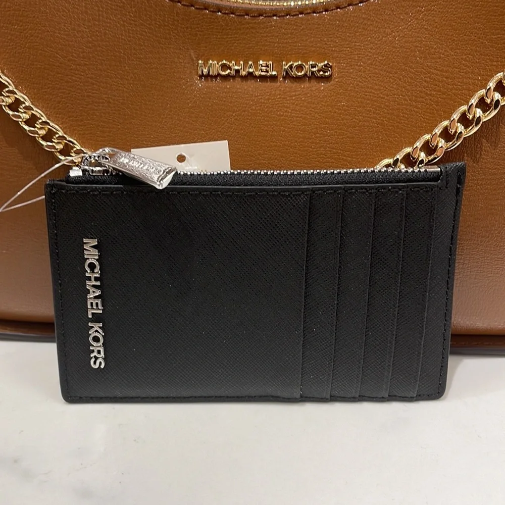 MICHAEL KORS
Jet Set Travel Medium Top Zip Leather Card Case Wallet
Black
NWT - Picture 6 of 16